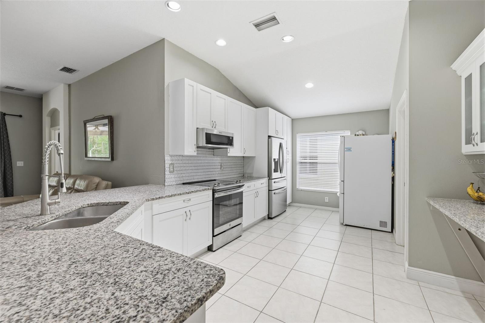 SUNCOAST LAKES PH 01 - Residential