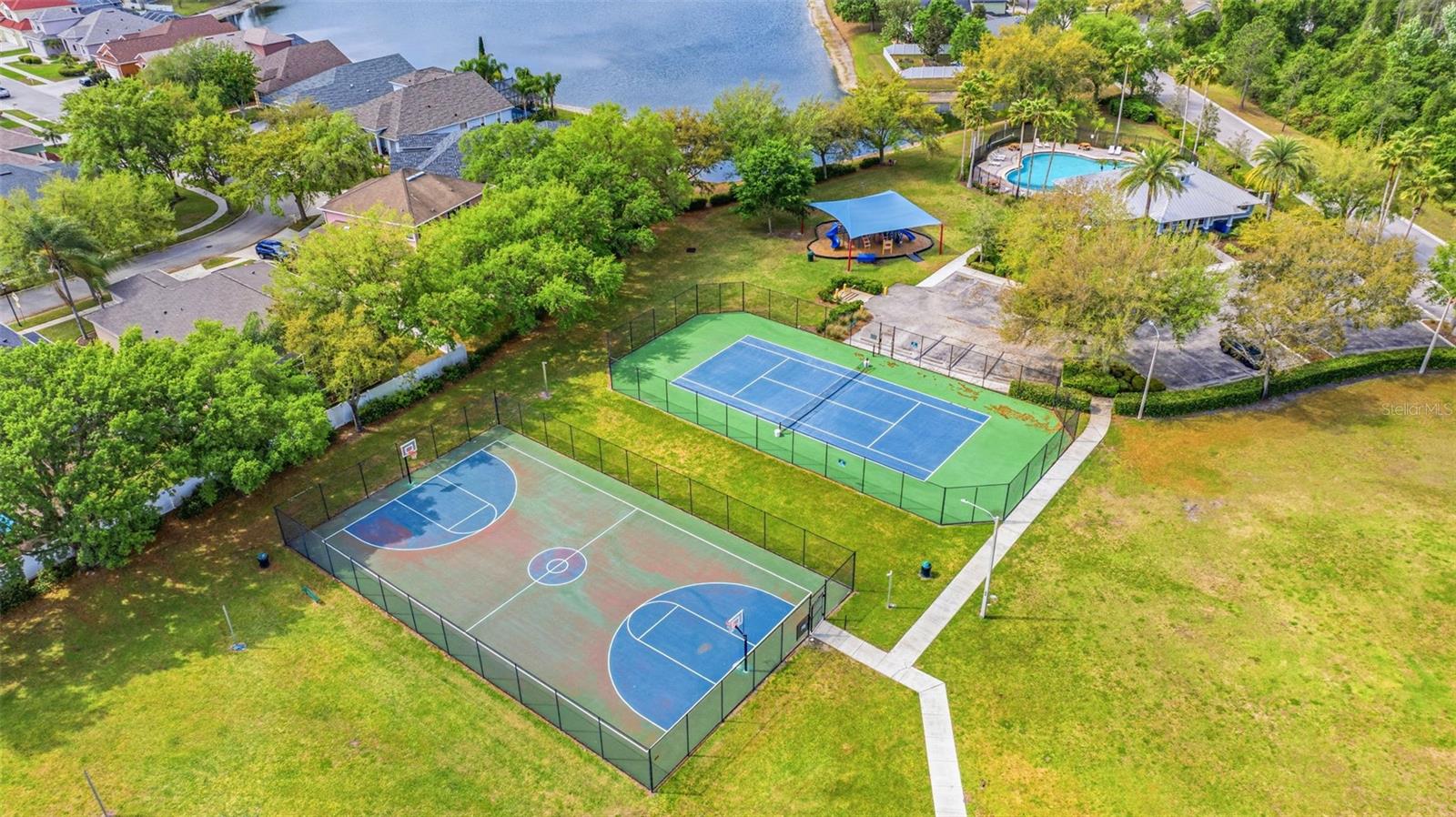 SUNCOAST LAKES PH 01 - Residential