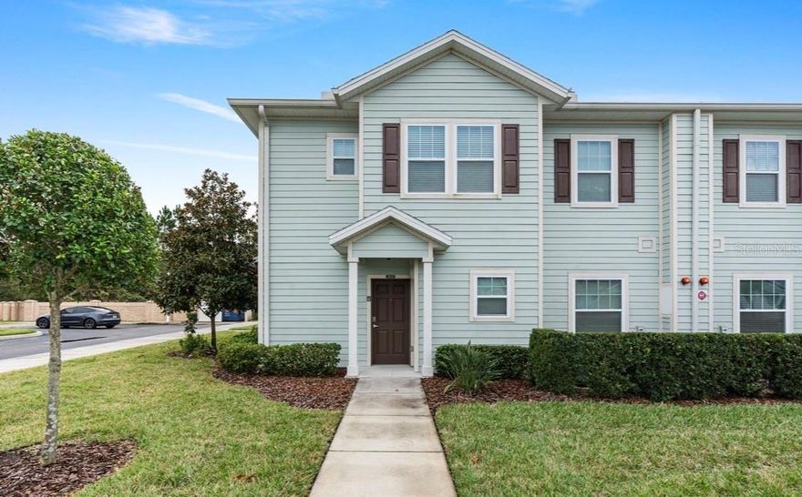 Fantastic 4BR/3BA Furnished Townhome in Kissimmee – Live or Rent Near Disney
This bright, spacious, and fully furnished home offers ultimate flexibility. Whether you’re looking for a comfortable OWNER-OCCUPIED home or a high-potential rental property (SHORT-TERM or LONG-TERM), this residence delivers. Enjoy a modern, turnkey layout with plenty of space for family, guests, or tenants.
Nestled in a prime Central Florida location, you’ll be just minutes from world-famous Disney parks, shopping, dining, and entertainment. Easy access to major roads makes trips to Orlando and the area’s top attractions quick and convenient. Act now-whether you're buying your first or second home, relocating, or being a premier real estate investor this opportunity is for you.