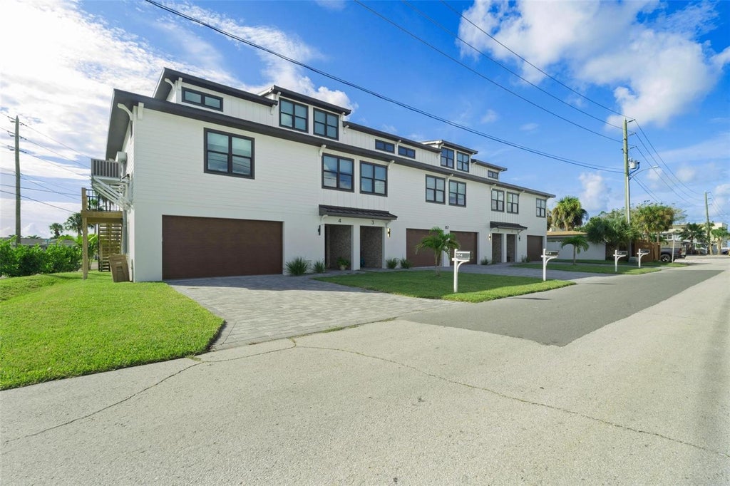 Photo of 187 145th Avenue E #3, Madeira Beach, FL 33708 (MLS # TB8541231)