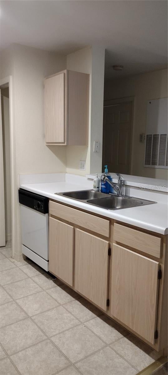Photo of 5459 Vineland Road #4206, Orlando, FL 32811 (MLS # O6452408)