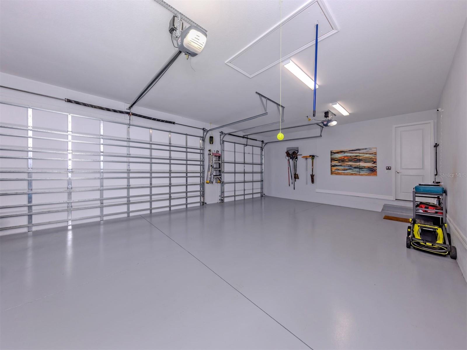 SOUTH VENICE - Residential