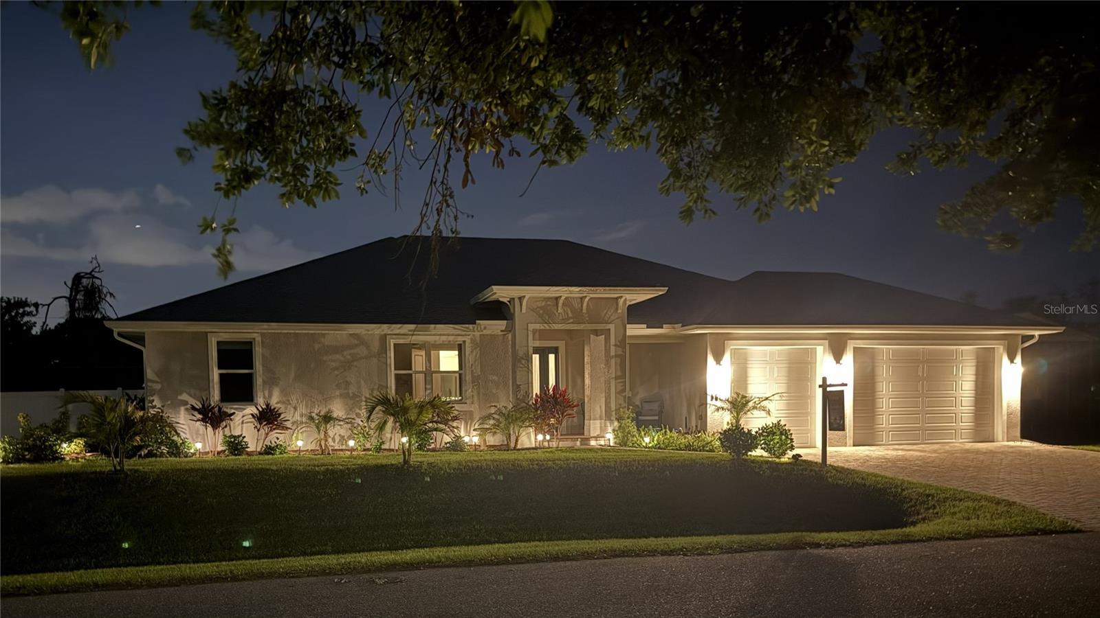 SOUTH VENICE - Residential