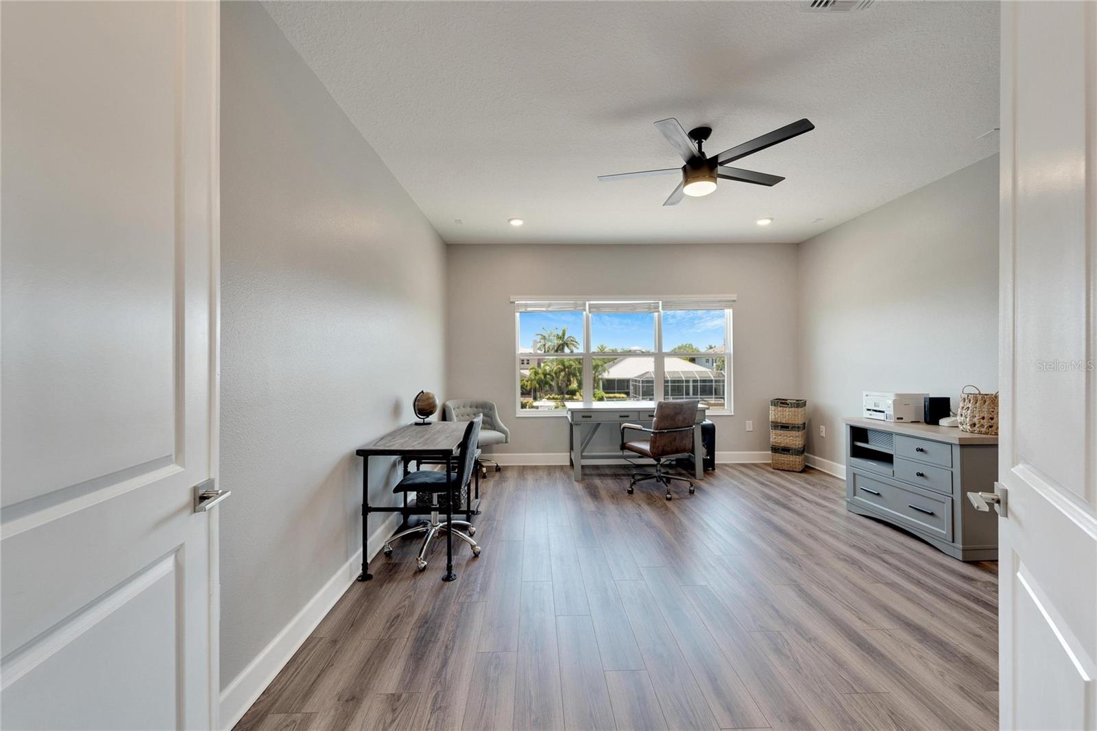 MIRABAY PRCL 8 - Residential