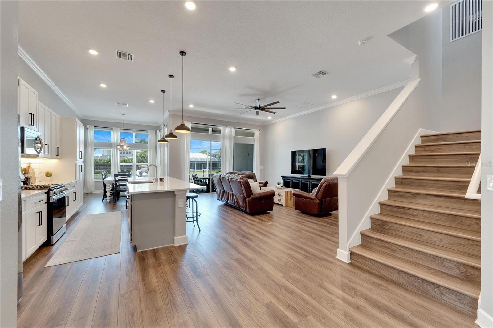 MIRABAY PRCL 8 - Residential