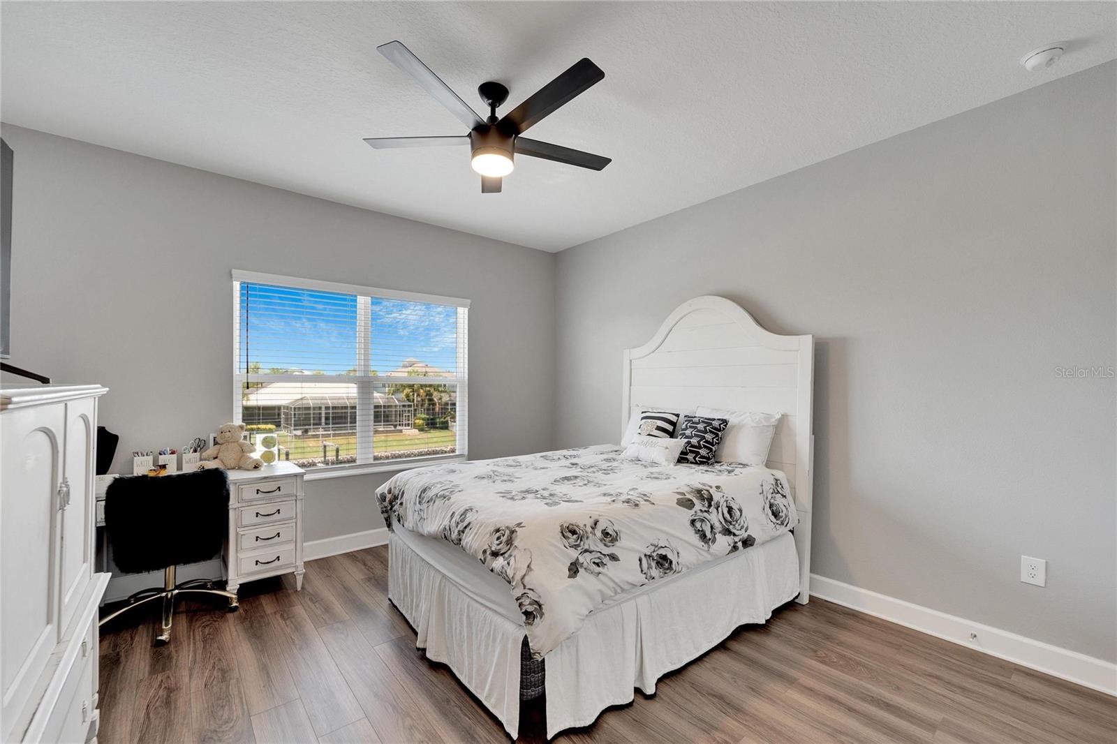 MIRABAY PRCL 8 - Residential