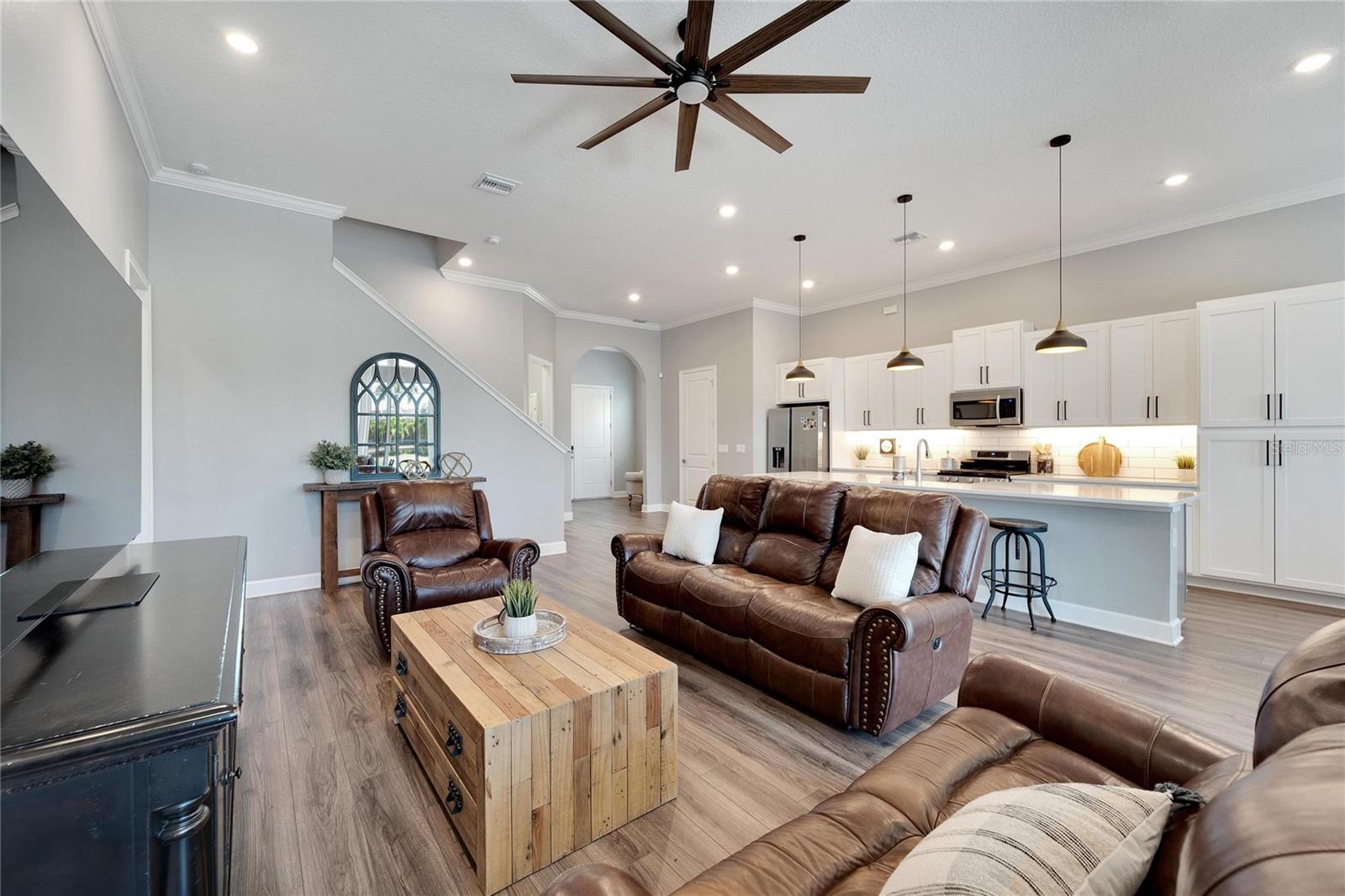 MIRABAY PRCL 8 - Residential