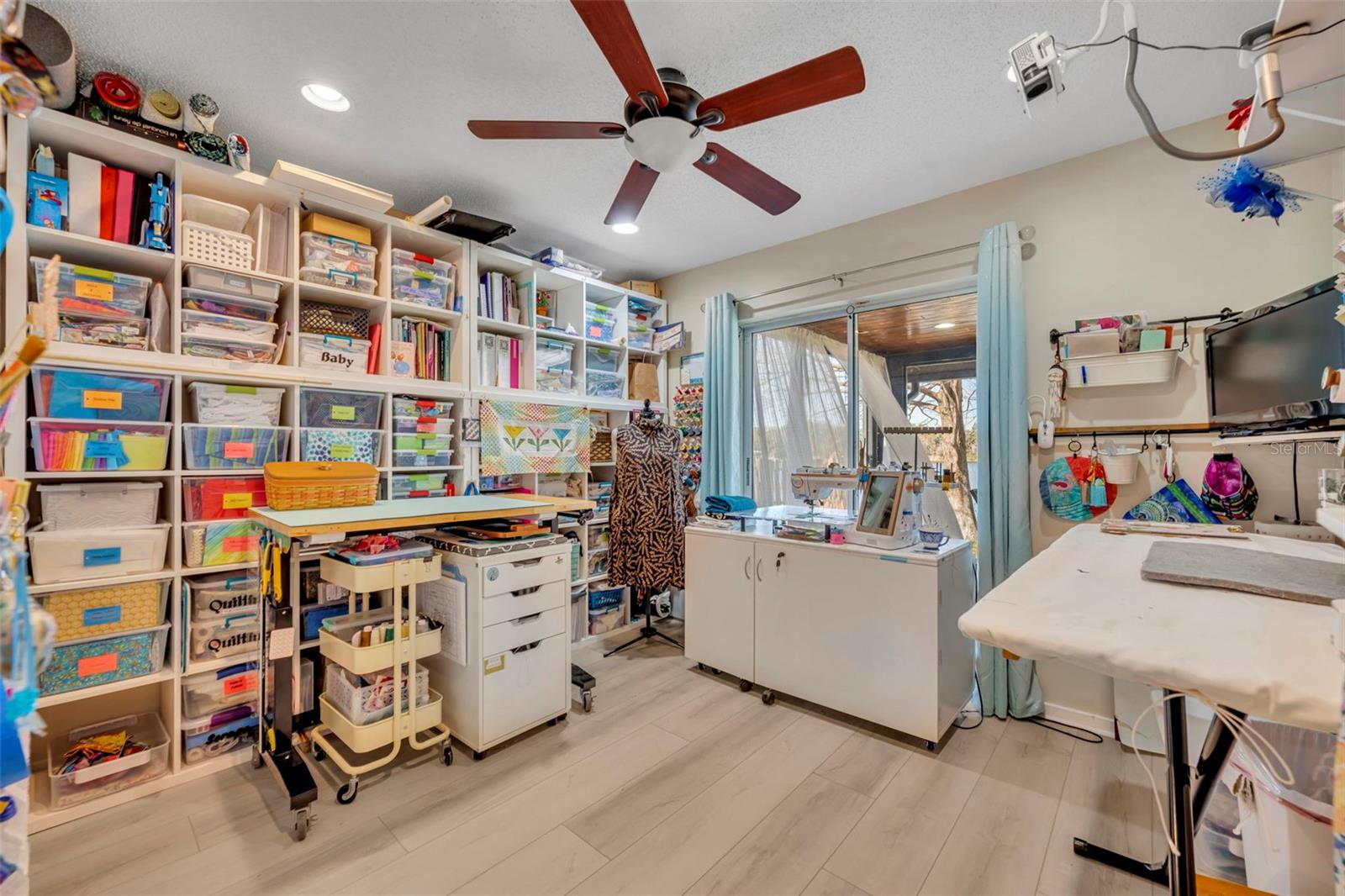 BALLMER AND WEISS MANOR - Residential