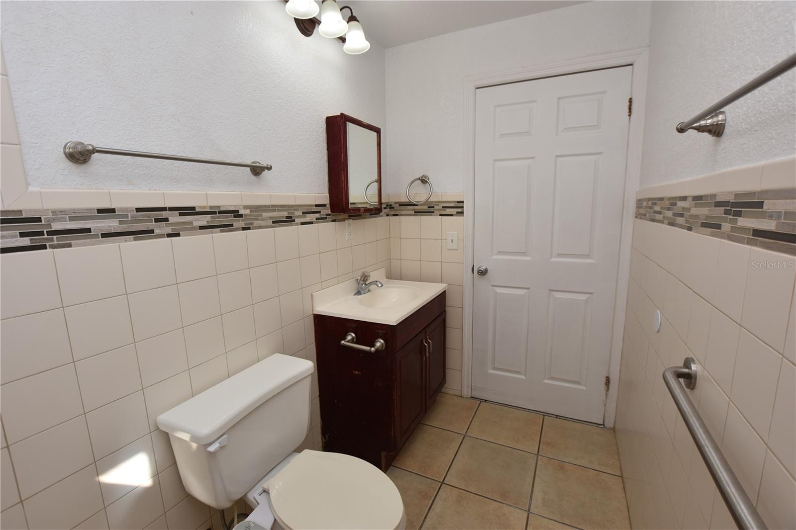 FLAMINGO HEIGHTS SUB - Residential Lease
