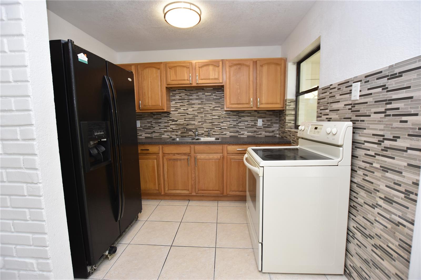 FLAMINGO HEIGHTS SUB - Residential Lease