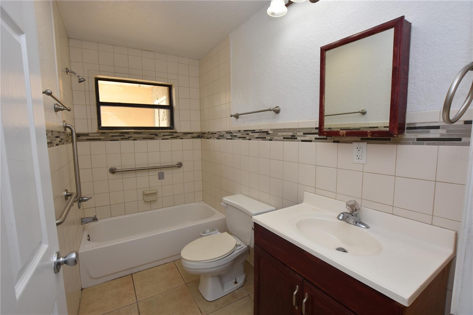 FLAMINGO HEIGHTS SUB - Residential Lease