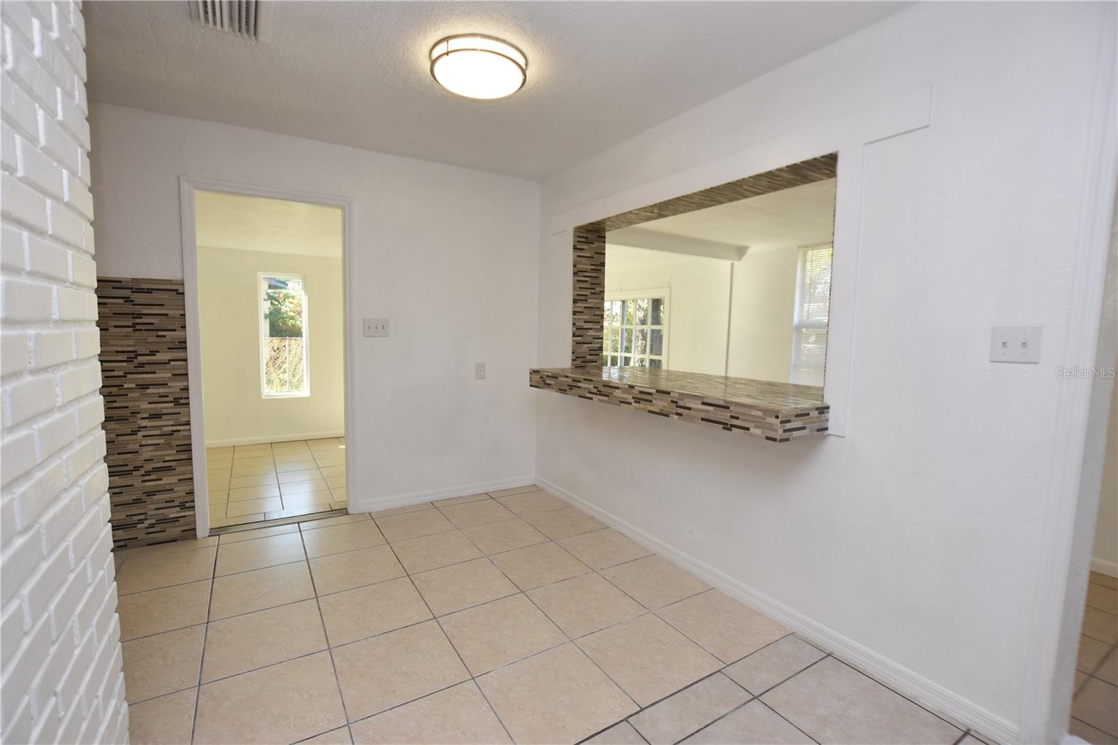 FLAMINGO HEIGHTS SUB - Residential Lease