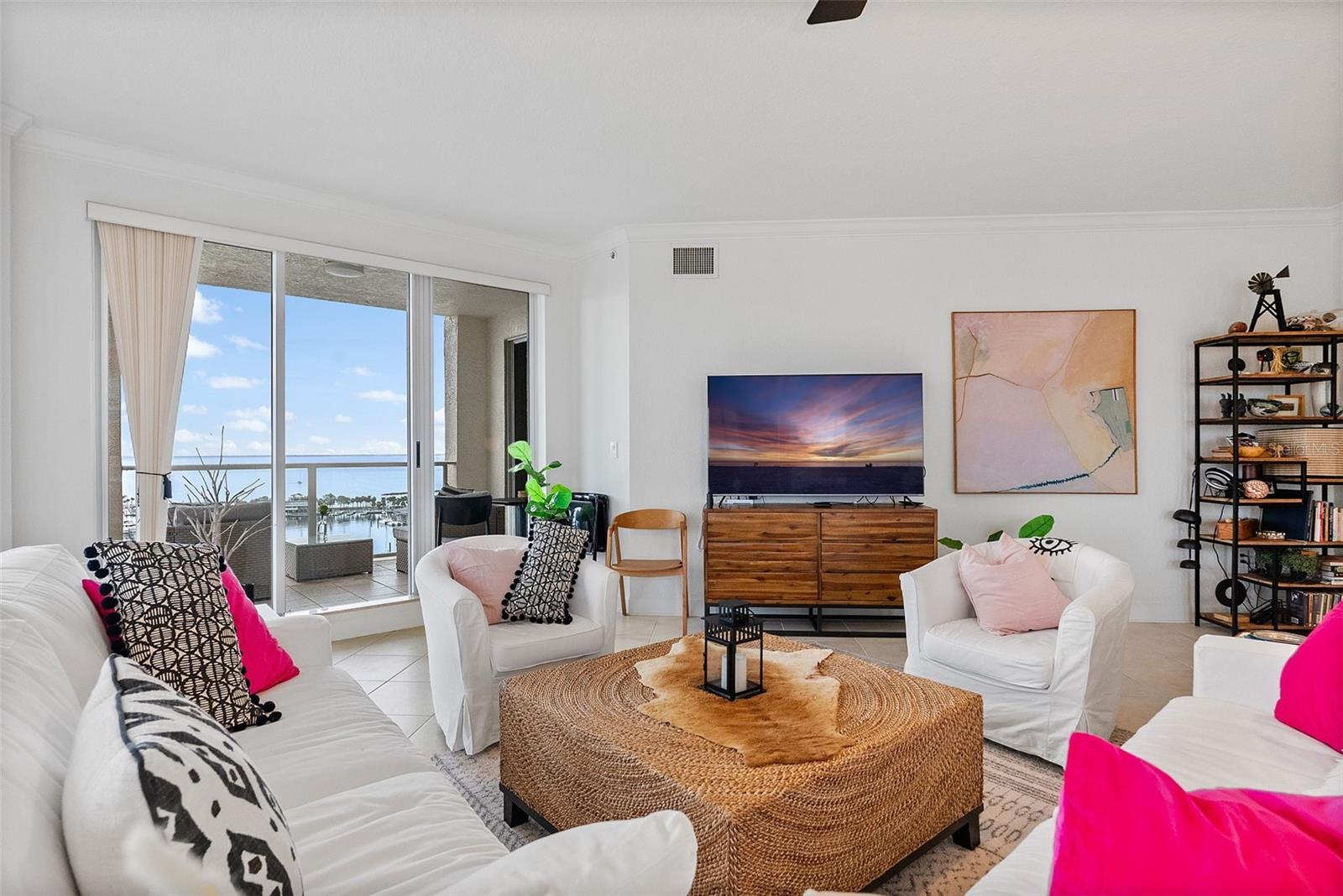 FLORENCIA CONDO - Residential