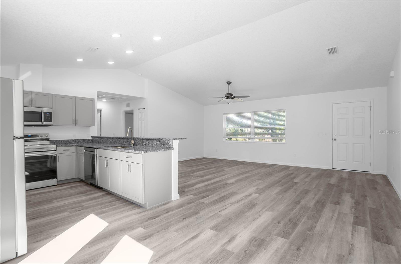 CITRUS SPGS UNIT 21 - Residential