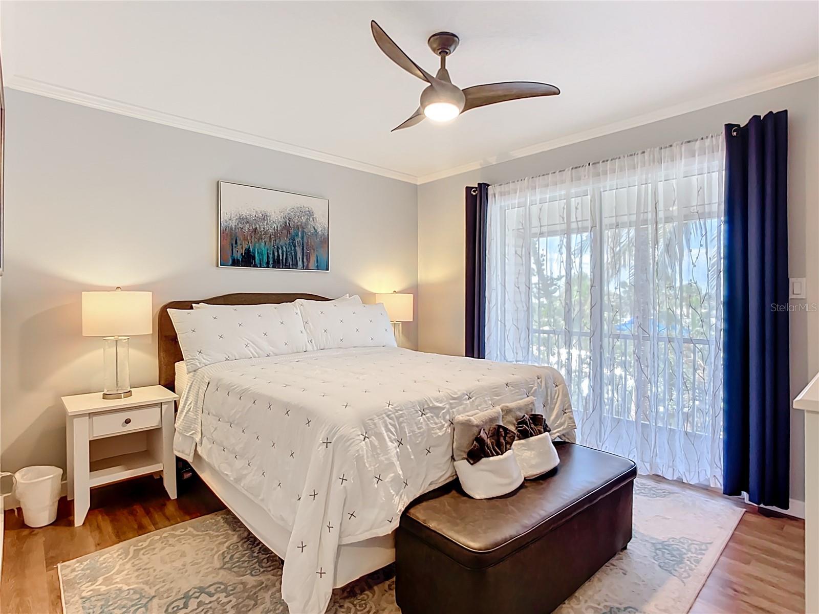 ISLAND IN THE SUN - Residential