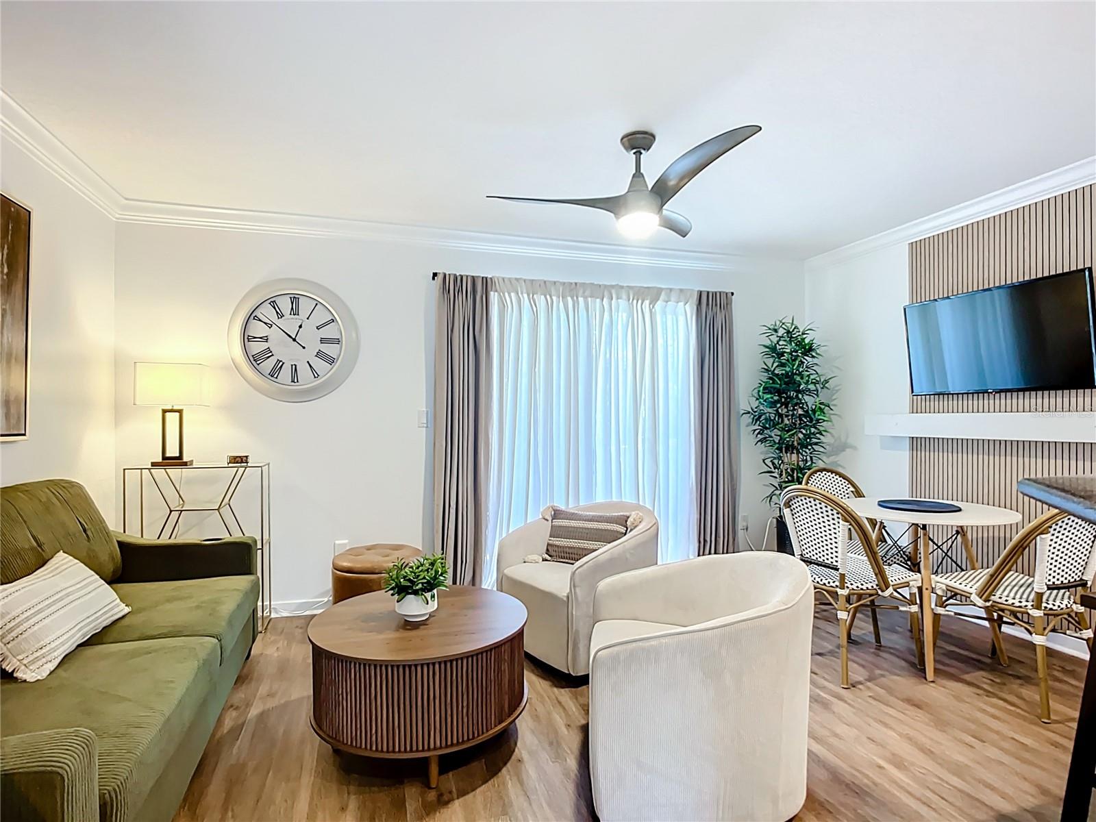 ISLAND IN THE SUN - Residential