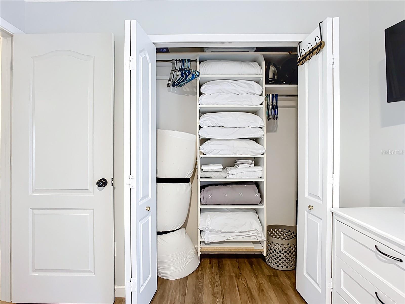 ISLAND IN THE SUN - Residential