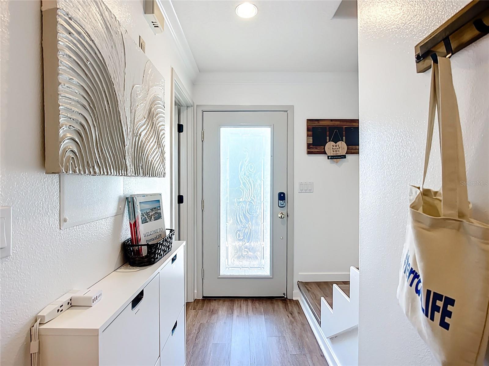 ISLAND IN THE SUN - Residential