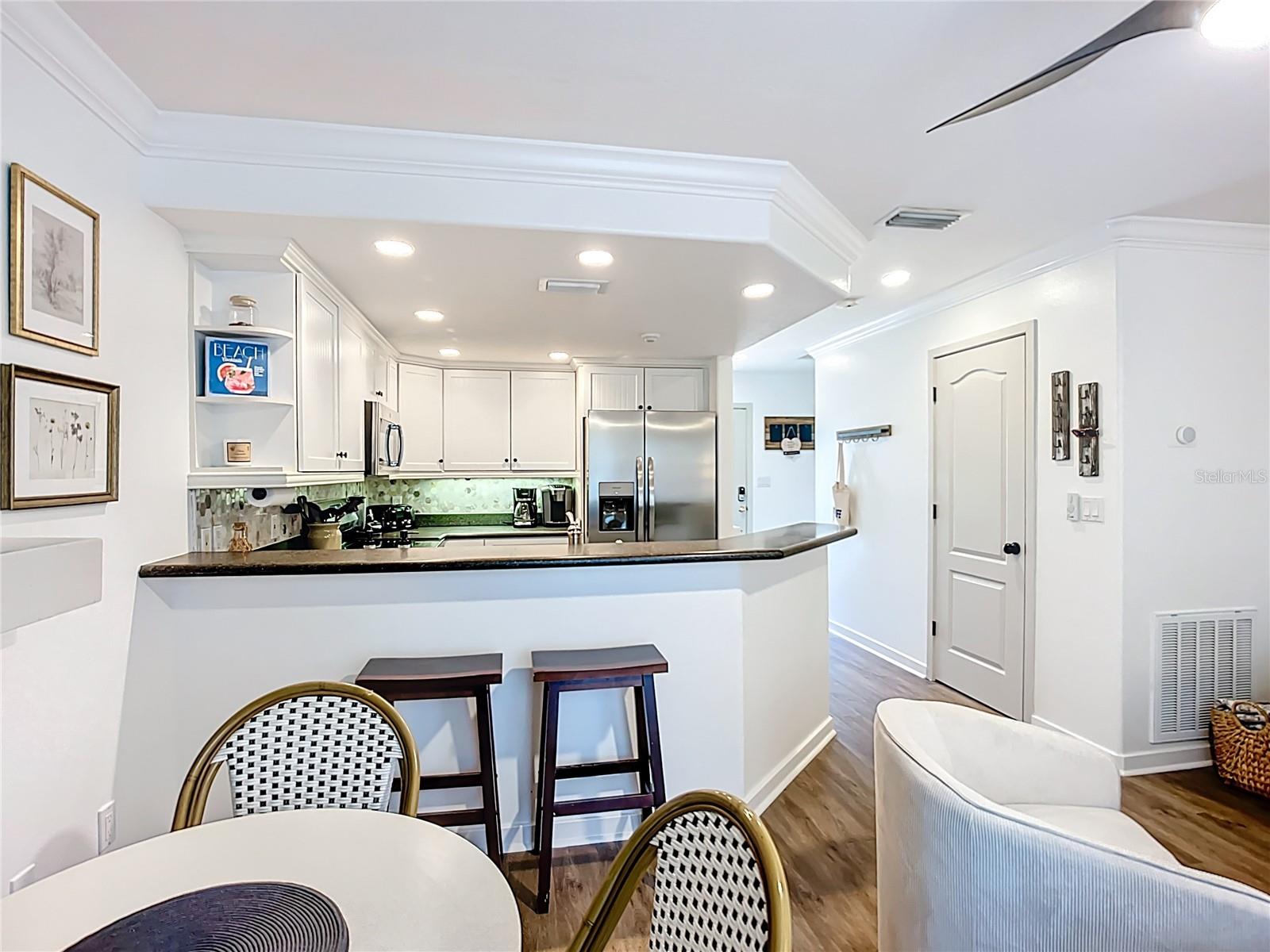 ISLAND IN THE SUN - Residential