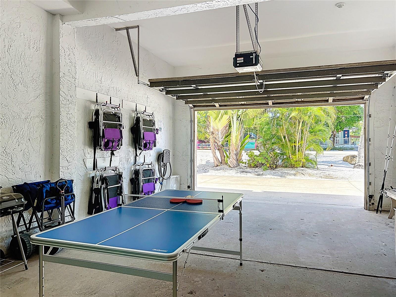 ISLAND IN THE SUN - Residential