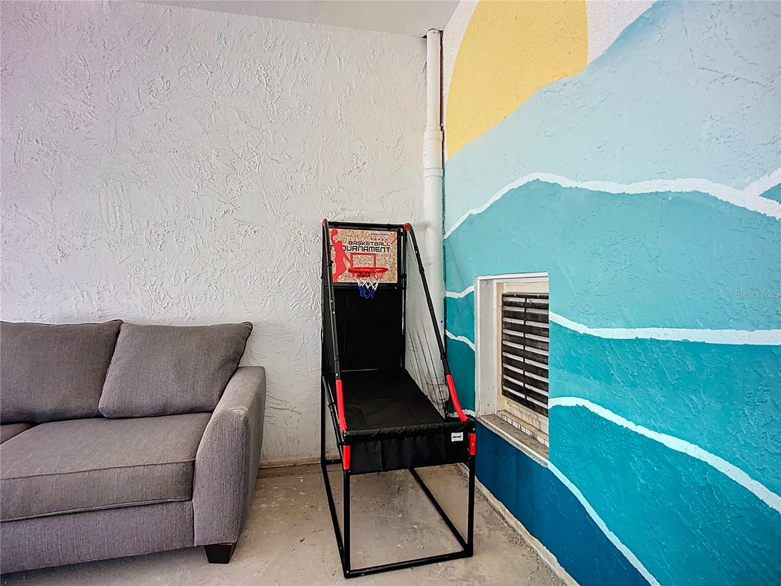 ISLAND IN THE SUN - Residential