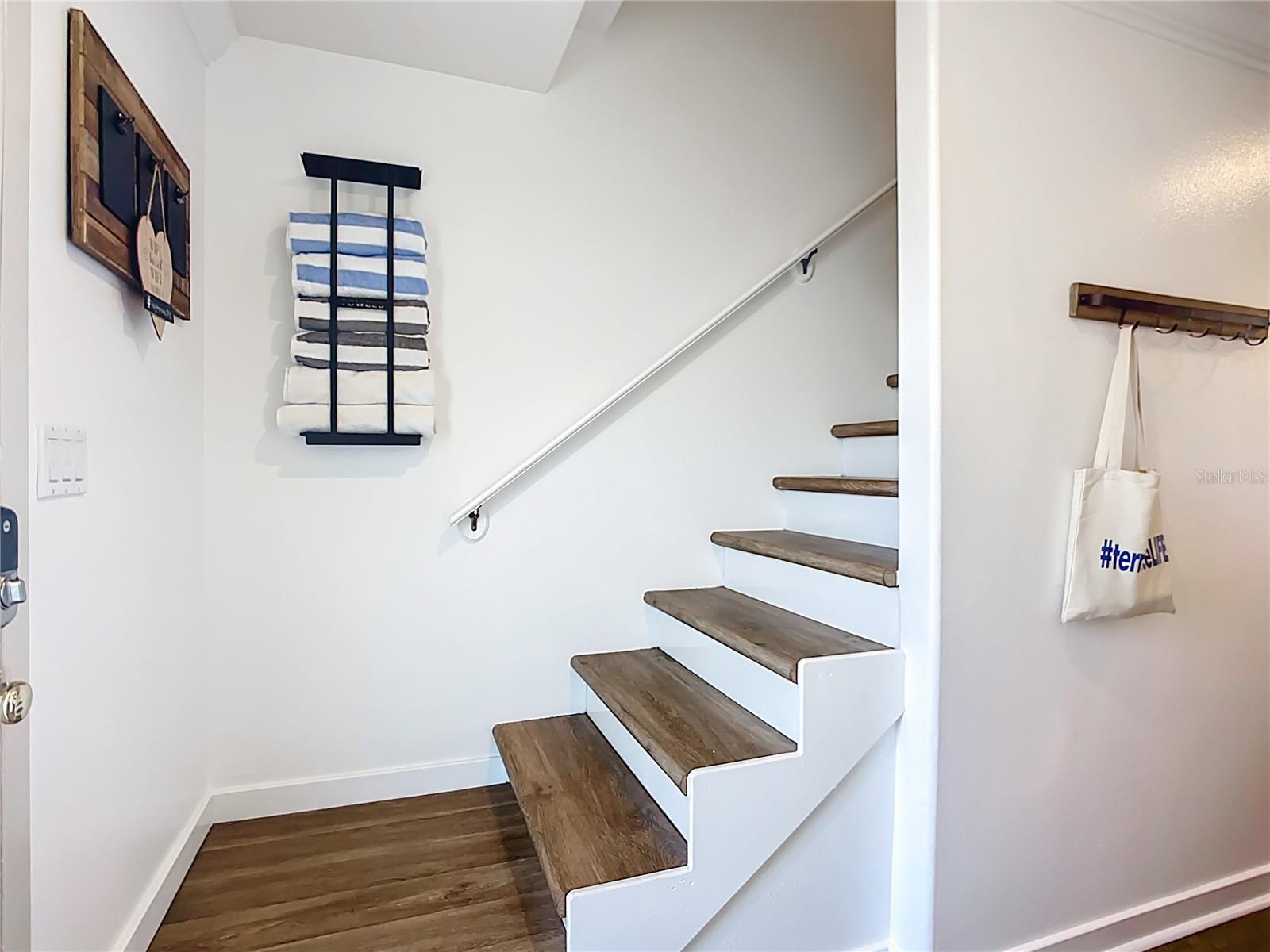 ISLAND IN THE SUN - Residential