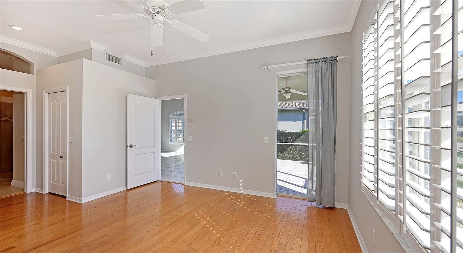 STONEYBROOK GOLF & COUNTRY CLUB - Residential