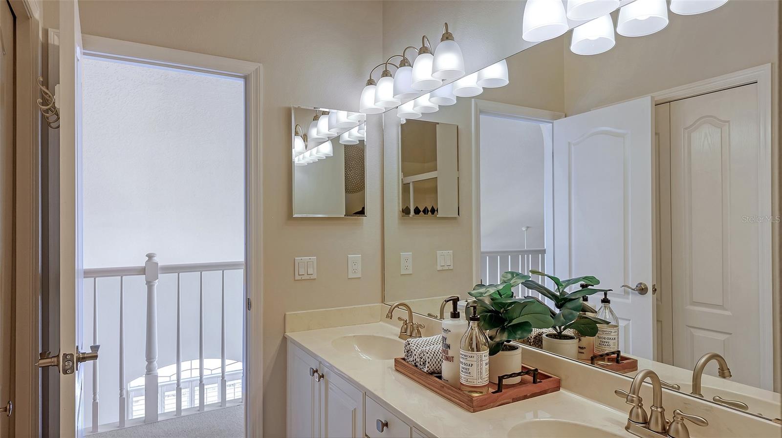 STONEYBROOK GOLF & COUNTRY CLUB - Residential