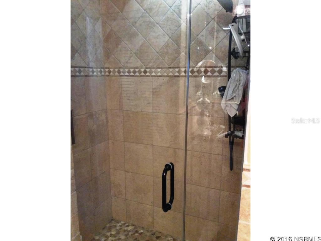 Venetian Villas - Residential