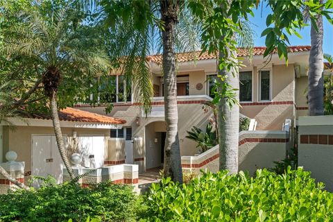 32 GREEN VILLAS DRIVE 32 DORADO  00646