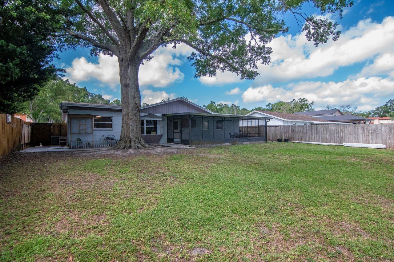TWELVE OAKS VILLAGE UNIT 1 - Residential