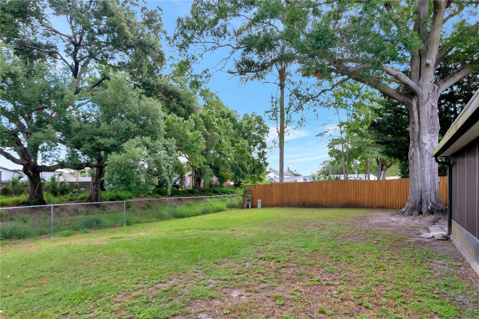 TWELVE OAKS VILLAGE UNIT 1 - Residential
