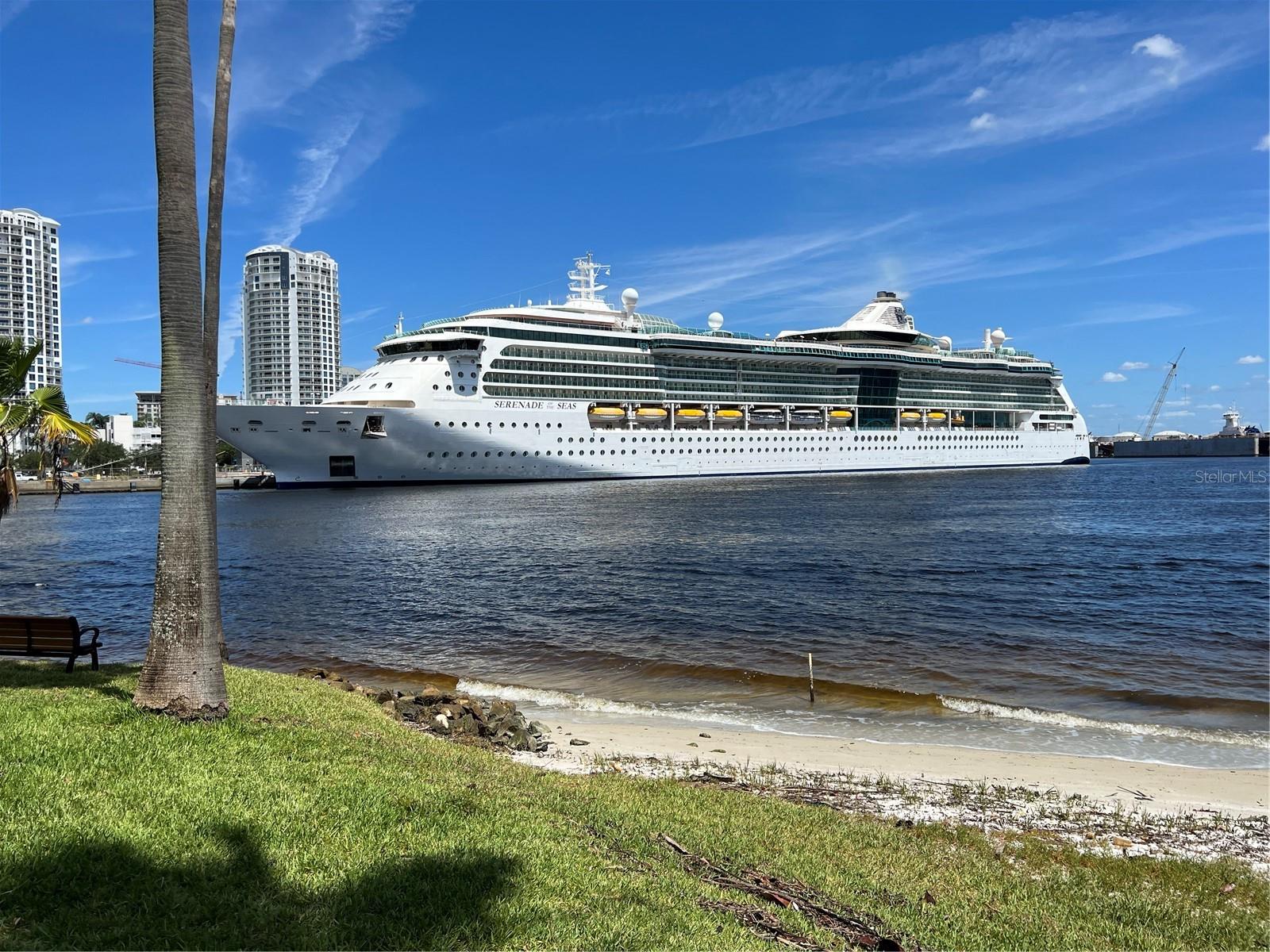 ISLAND PLACE A CONDO - Residential