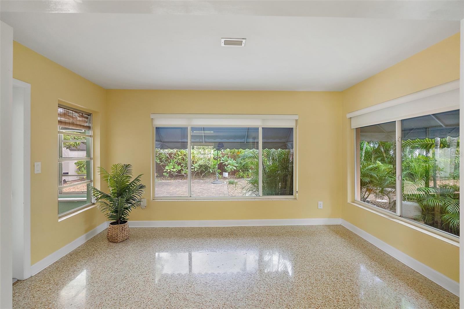 HARBOR HEIGHTS - Residential