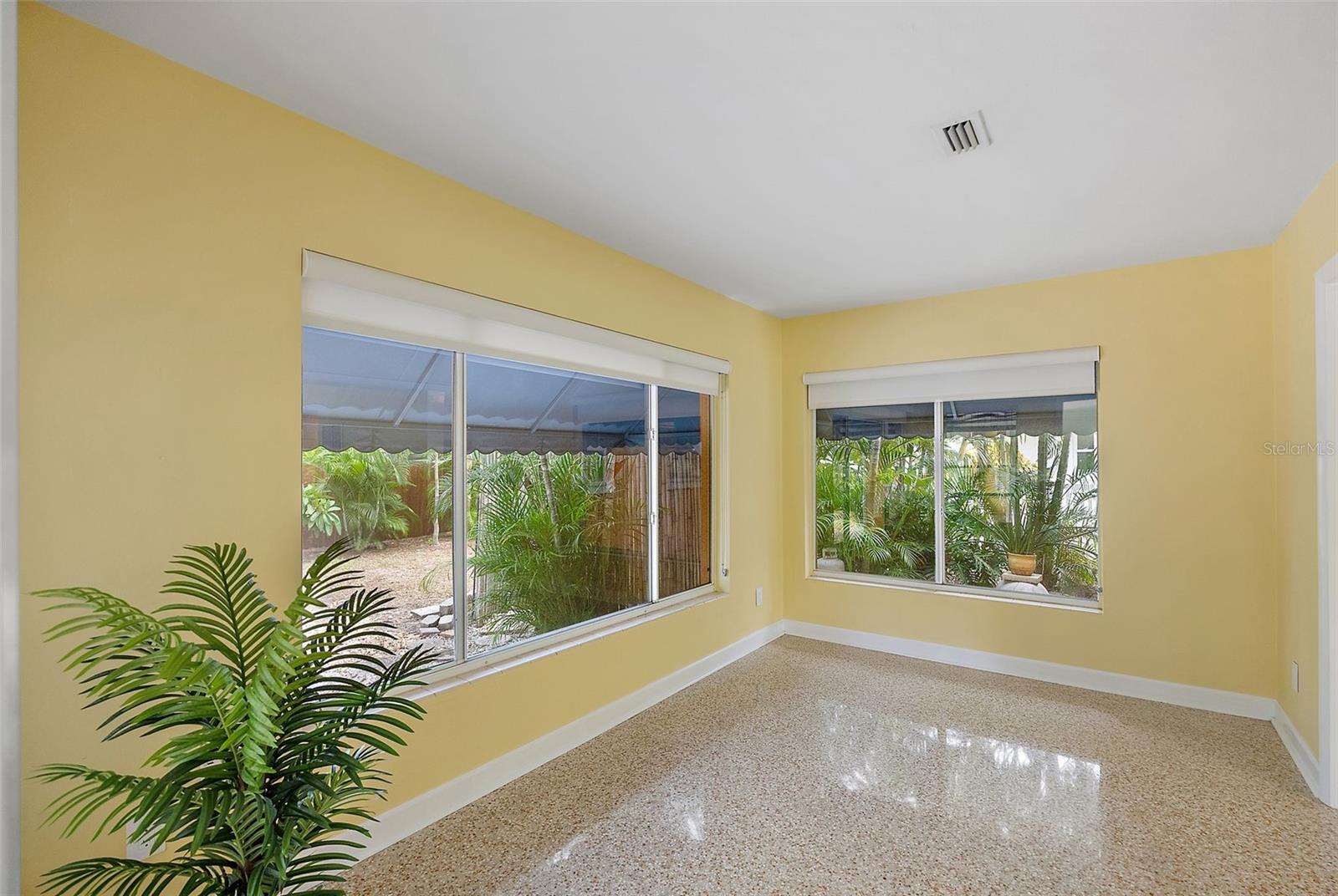 HARBOR HEIGHTS - Residential