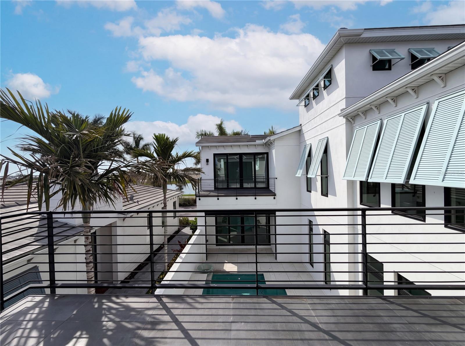 AQUA LAGOON - Residential