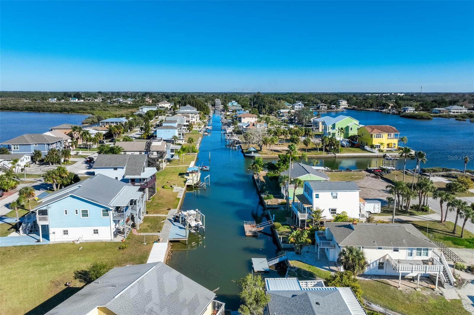 DRIFTWOOD ISLES - Land
