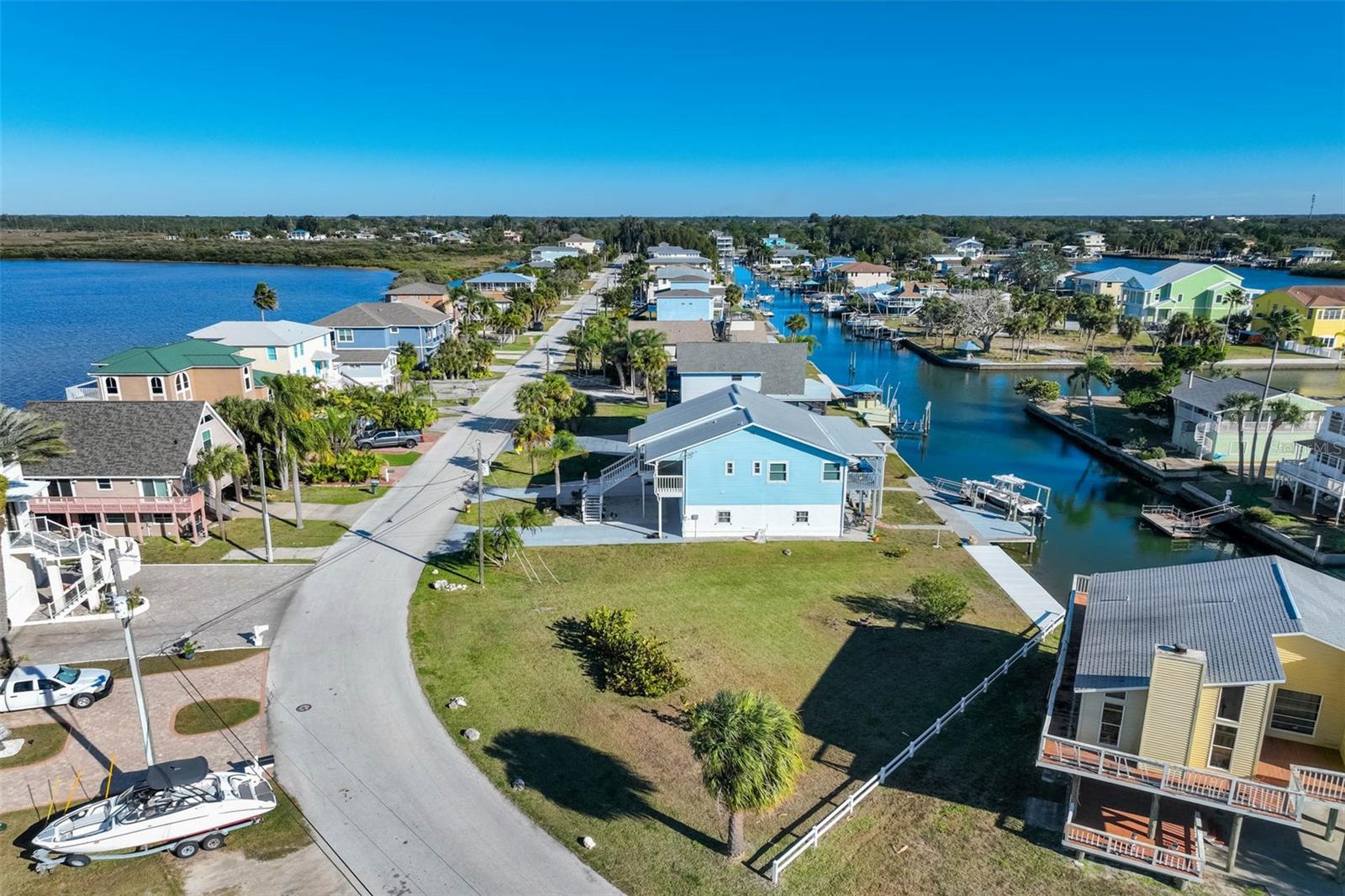 DRIFTWOOD ISLES - Land