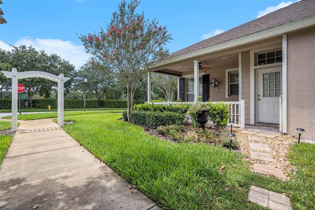 Photo of 17902 Havenview Lane, Lutz, FL 33558 (MLS # TB8405346)