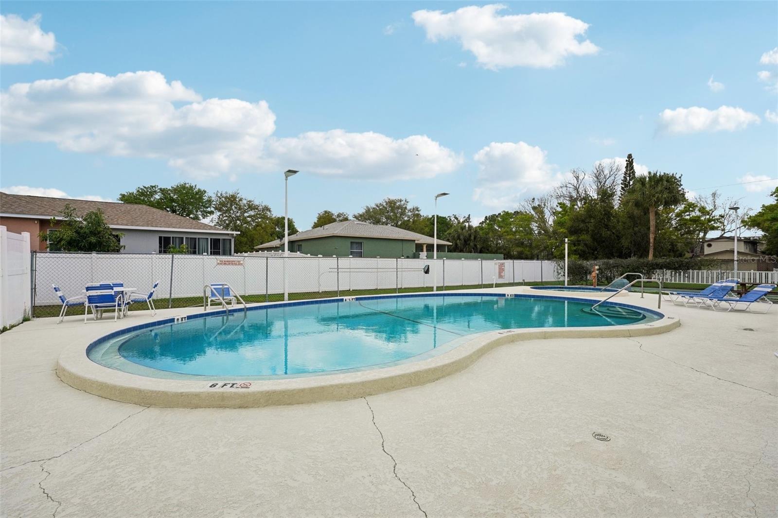 SANDALWOOD THE CONDO - Residential