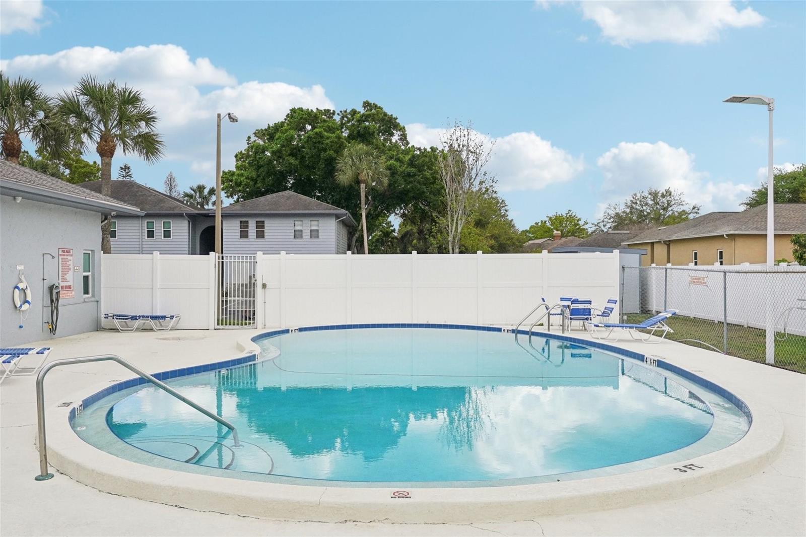 SANDALWOOD THE CONDO - Residential