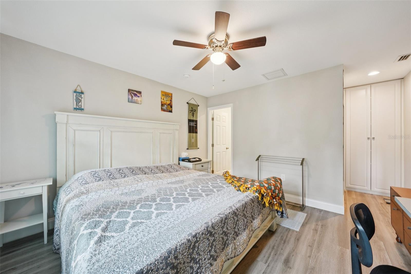 SANDALWOOD THE CONDO - Residential