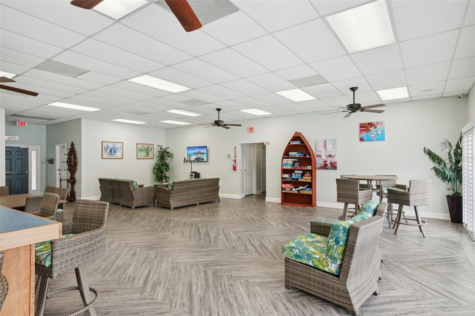 SANDALWOOD THE CONDO - Residential