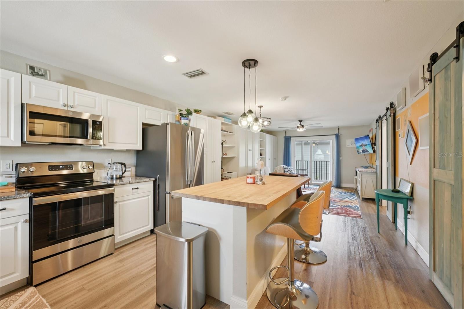 SANDALWOOD THE CONDO - Residential