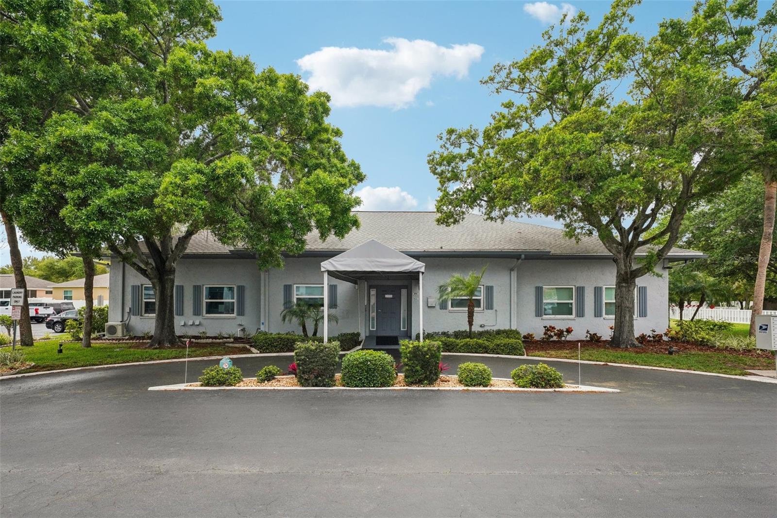 SANDALWOOD THE CONDO - Residential