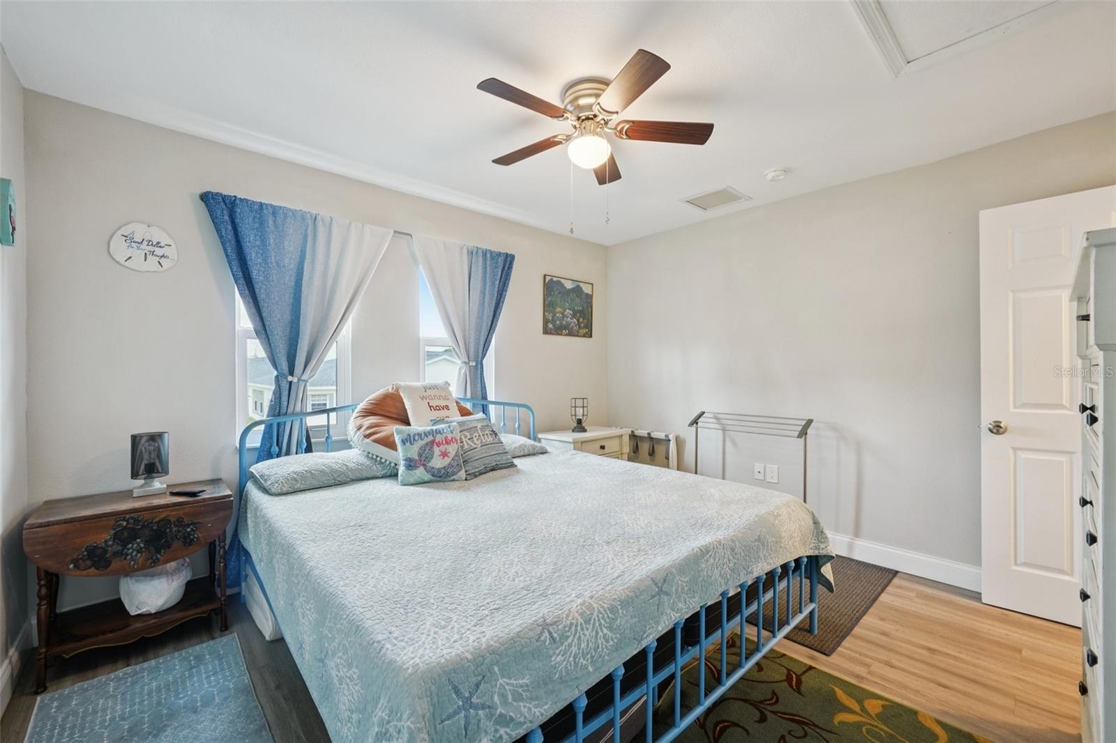 SANDALWOOD THE CONDO - Residential