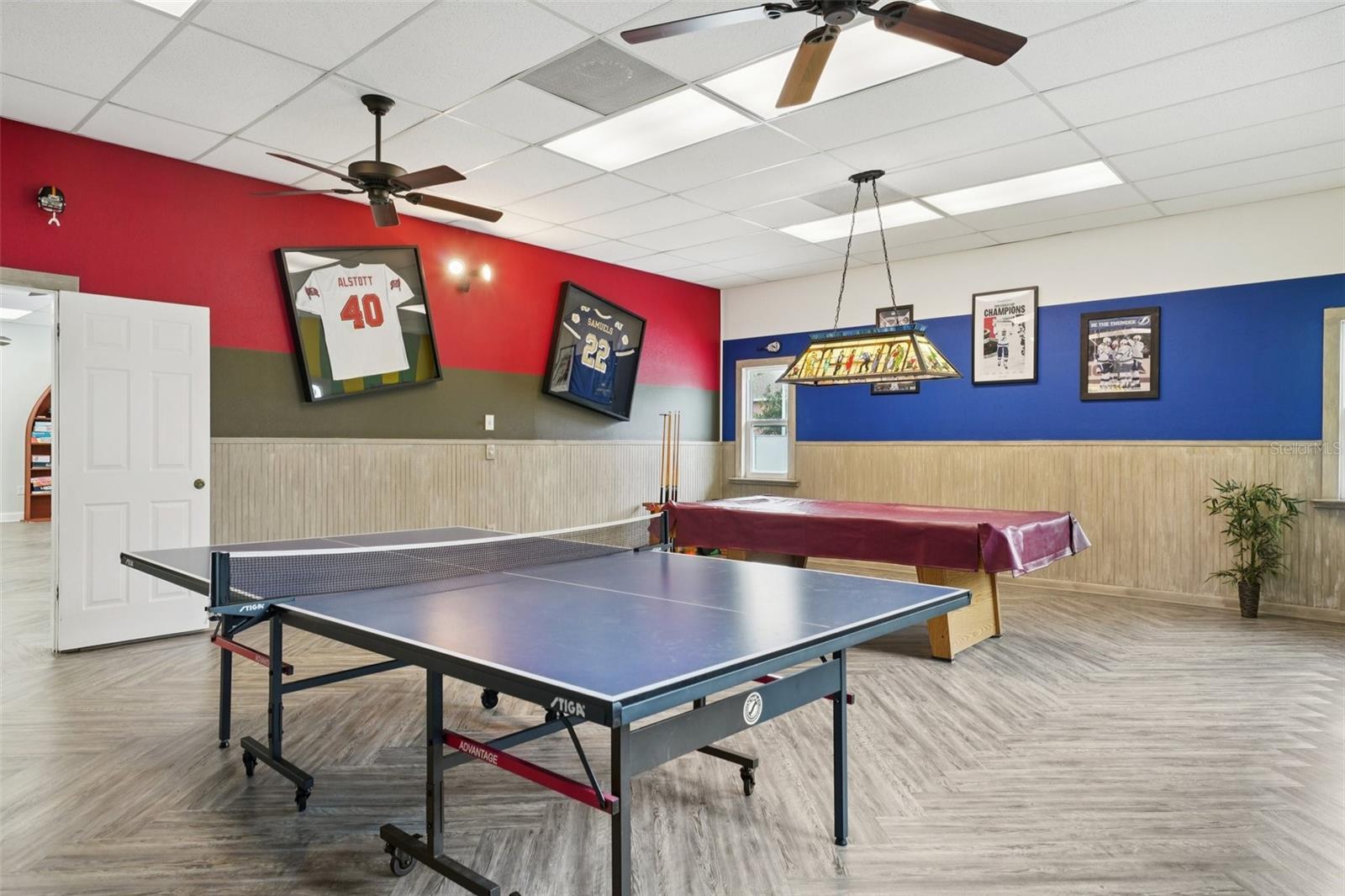 SANDALWOOD THE CONDO - Residential