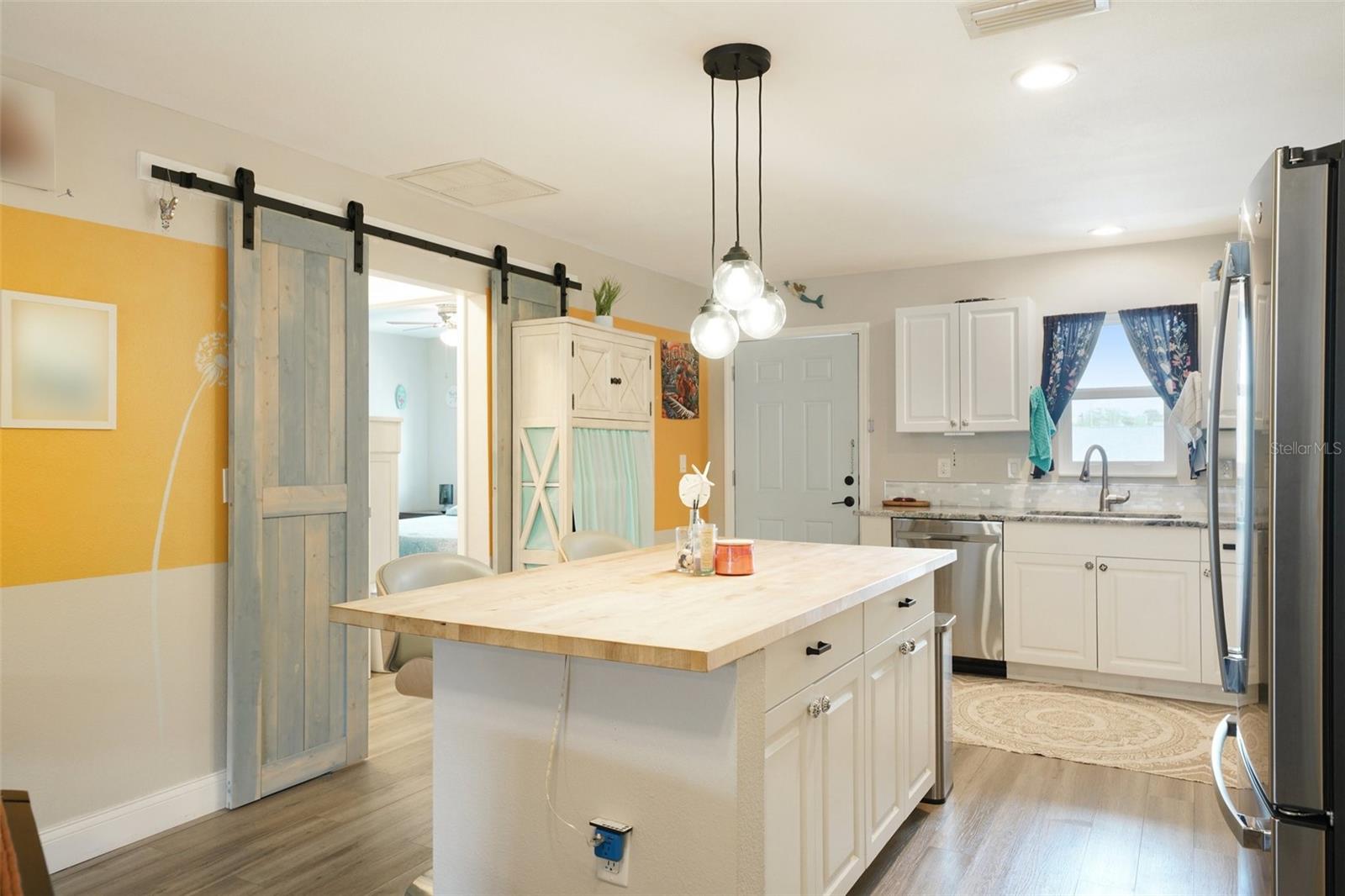 SANDALWOOD THE CONDO - Residential