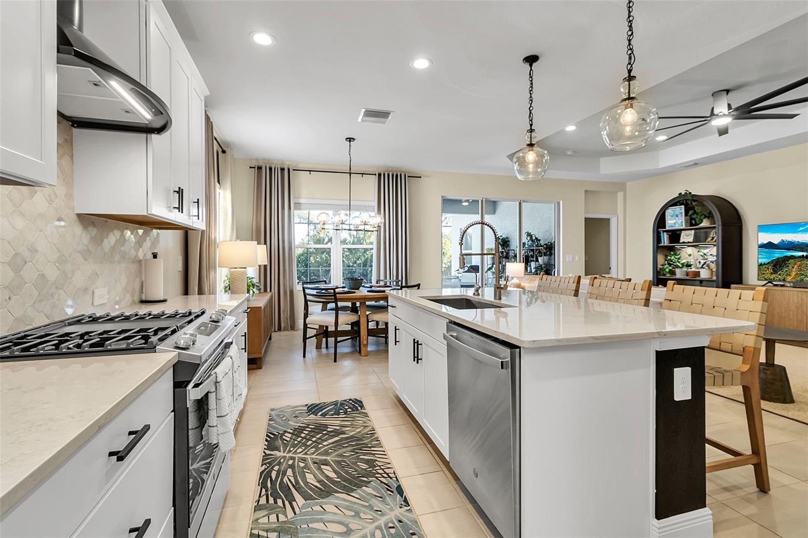 WINDWARD AT LAKEWOOD RANCH - Residential