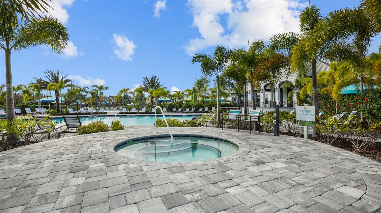 WINDWARD AT LAKEWOOD RANCH - Residential